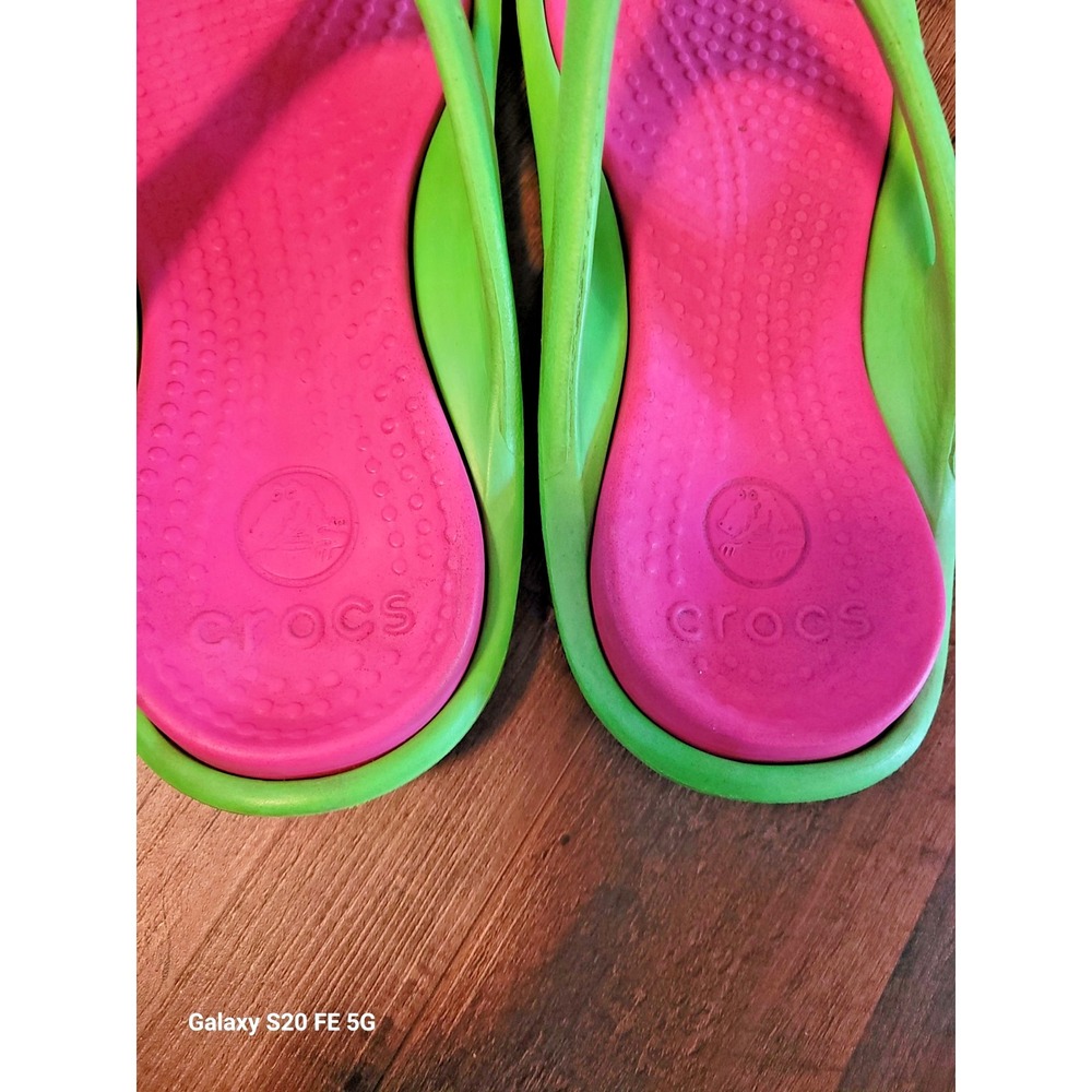 Summer Beach Vacation Green & Pink Athens Crocs Unisex Flipflop Thong Sandals - Picture 5 of 6
